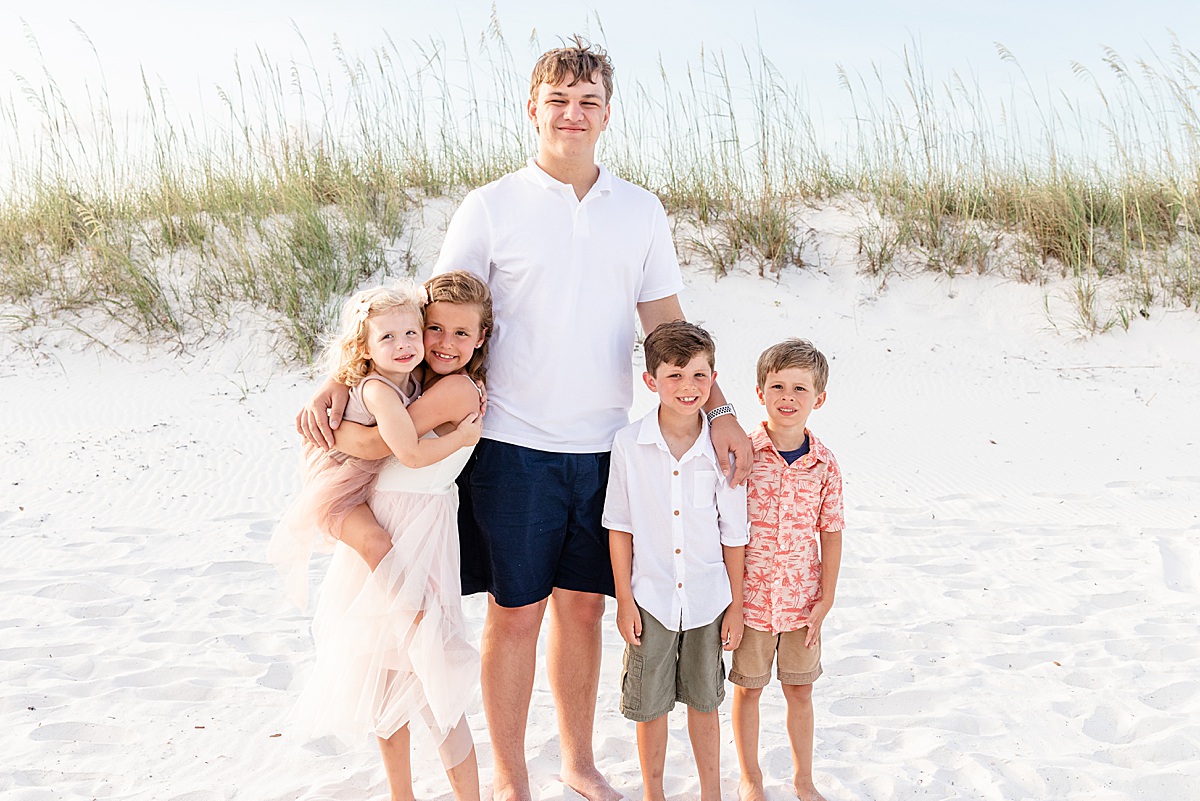 Family photo on the beach | Pensacola Beach extended family session by Pensacola Florida photographer Hannah Hillis Photography