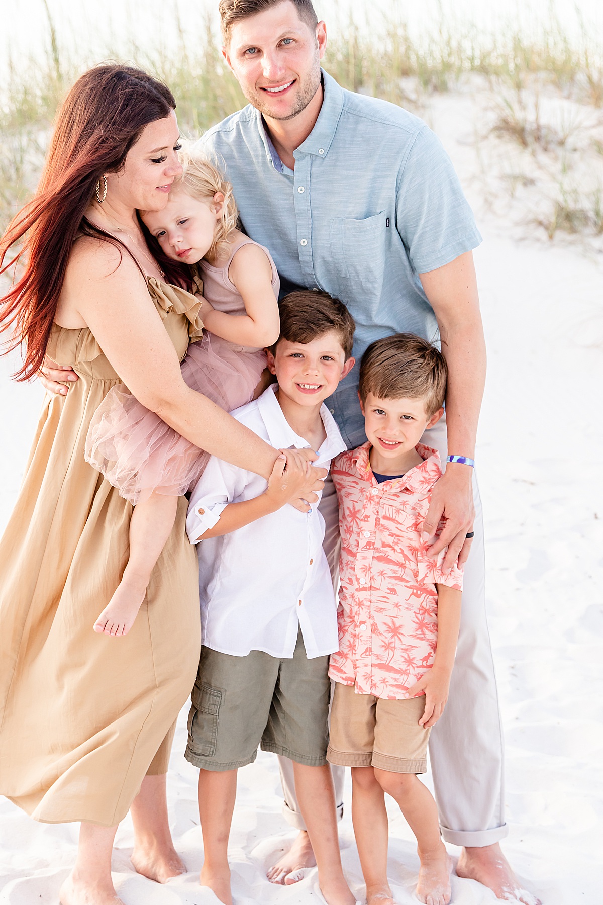 Family photo on the beach | Pensacola Beach extended family session by Pensacola Florida photographer Hannah Hillis Photography